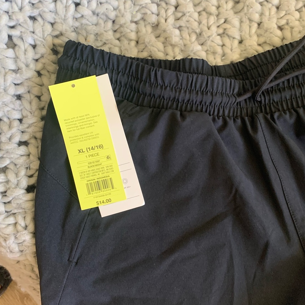 Running shorts